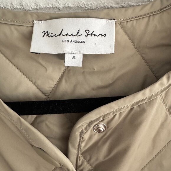 Michael Stars Women’s NWOT Small Sonnet Snap Front Quilted Coat in Light Olive - Picture 3 of 4